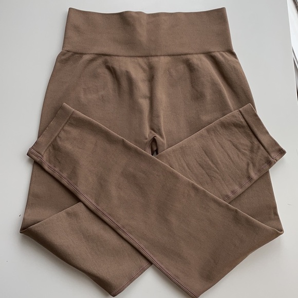 Bo and Tee seamless leggings - Picture 2 of 3